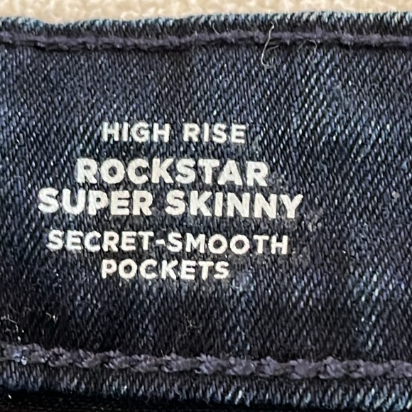 Women’s Old Navy High Rise Dark Wash Rockstar Super Skinny Jeans . Size 10 - Picture 4 of 11